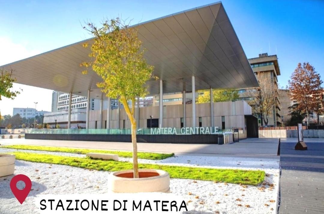 Ferienwohnung Dimora Helianthus Salandra Exterior foto